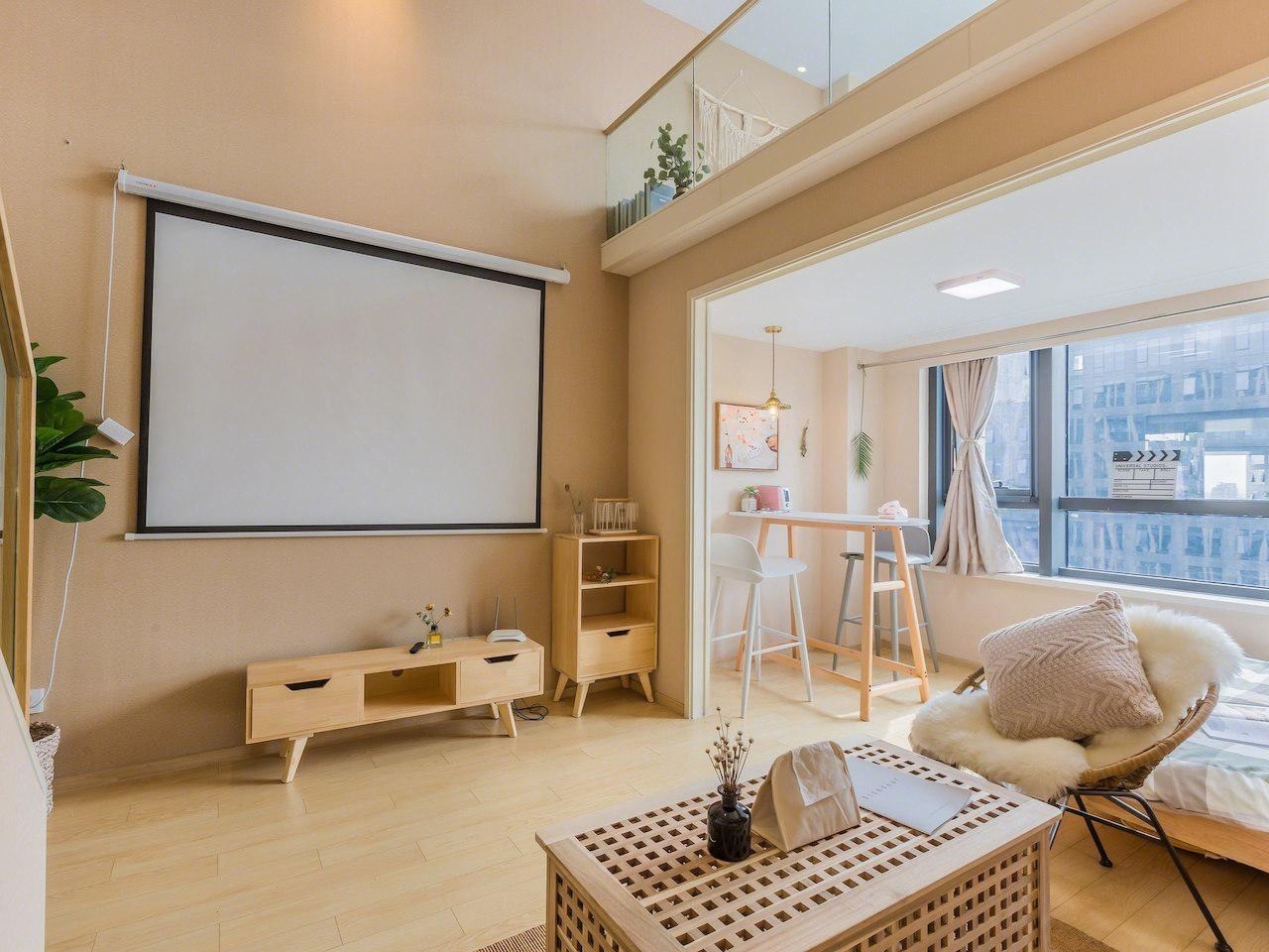 定制(zhì)家(jiā)具，讓你(nǐ)的(de)家(jiā)與衆不(bù)同